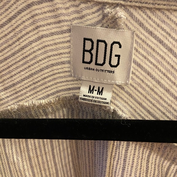 Relaxed Urban Outfitters Button Up - Picture 3 of 4